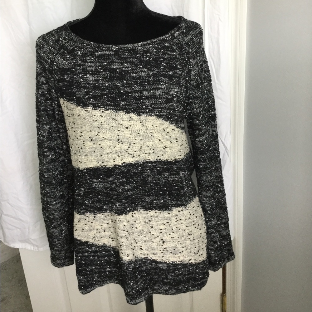 Style & Co. Black and Cream fall/winter Sweater